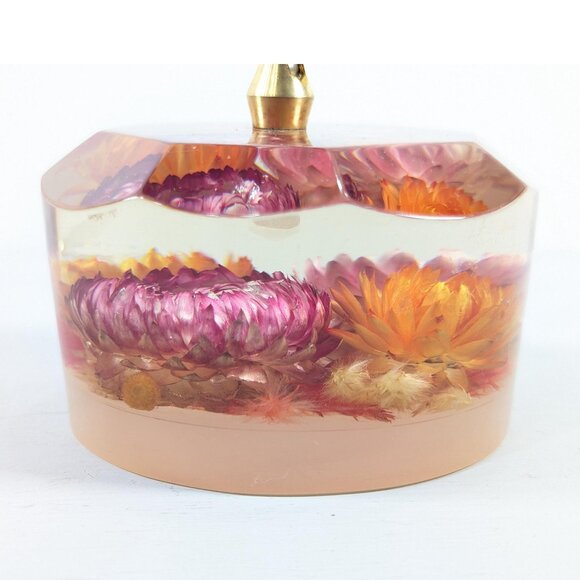 Vintage Lucite floral pen stand, Dried flowers encased in Resin Wedding - Picture 14 of 16